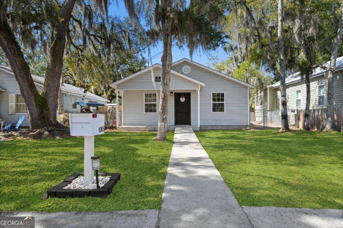 1005 Johnston Street