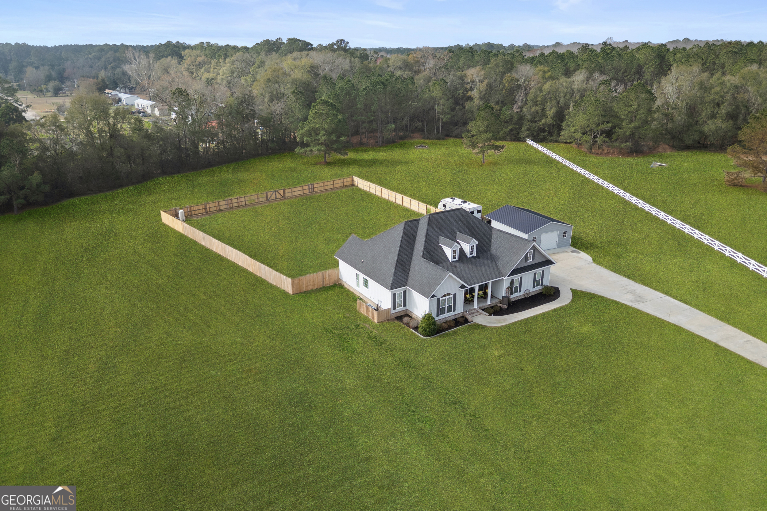 440 Rivercrest Drive