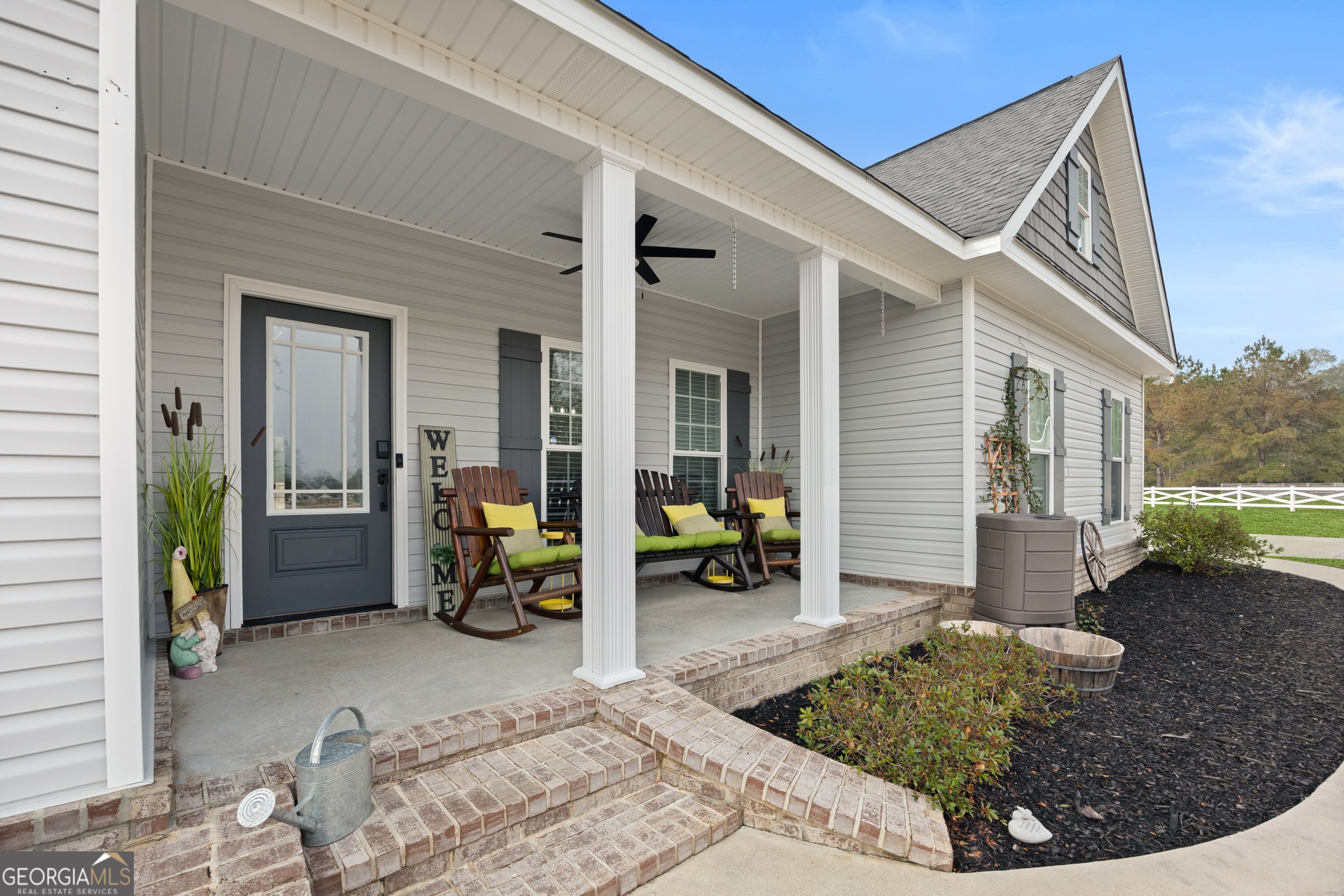 440 Rivercrest Drive