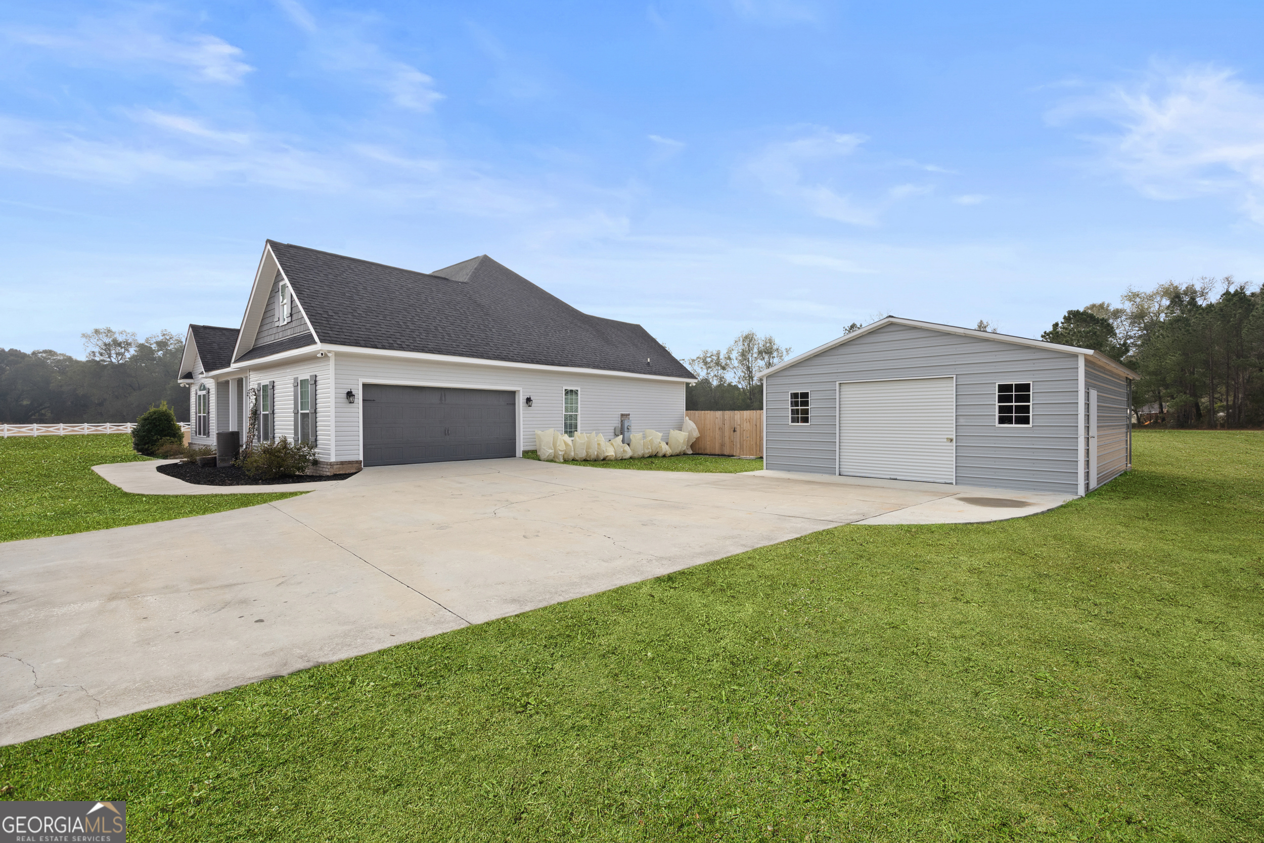 440 Rivercrest Drive