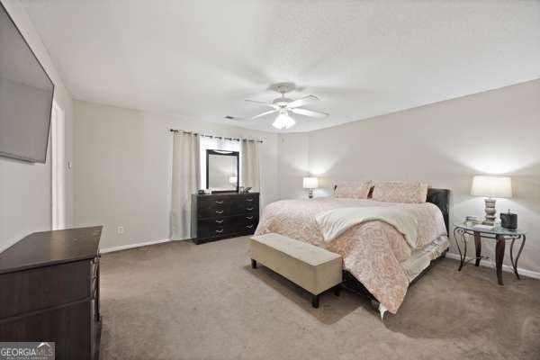 2 Willow Lakes Drive