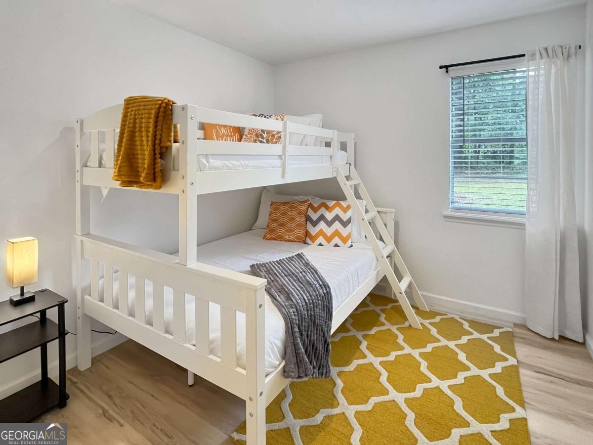 216 Pinecrest Place