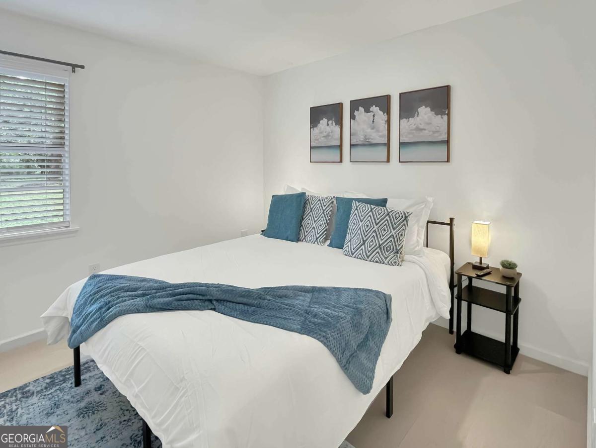 216 Pinecrest Place