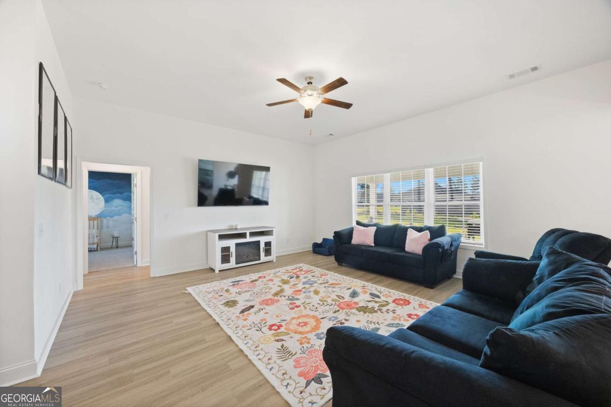 715 Medway Point