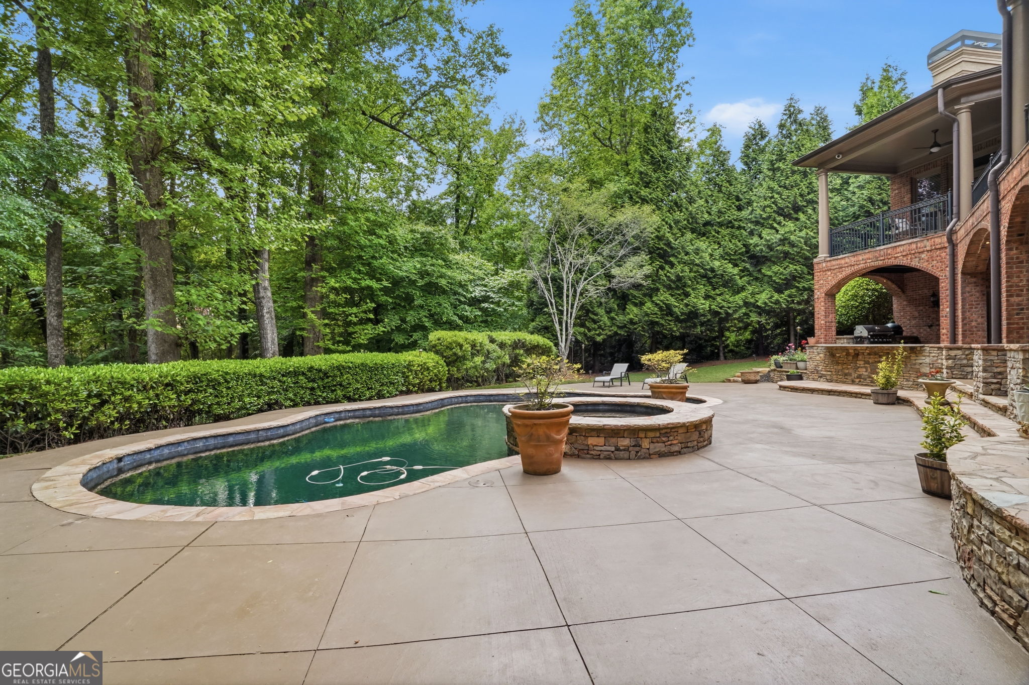 8340 Colonial Place