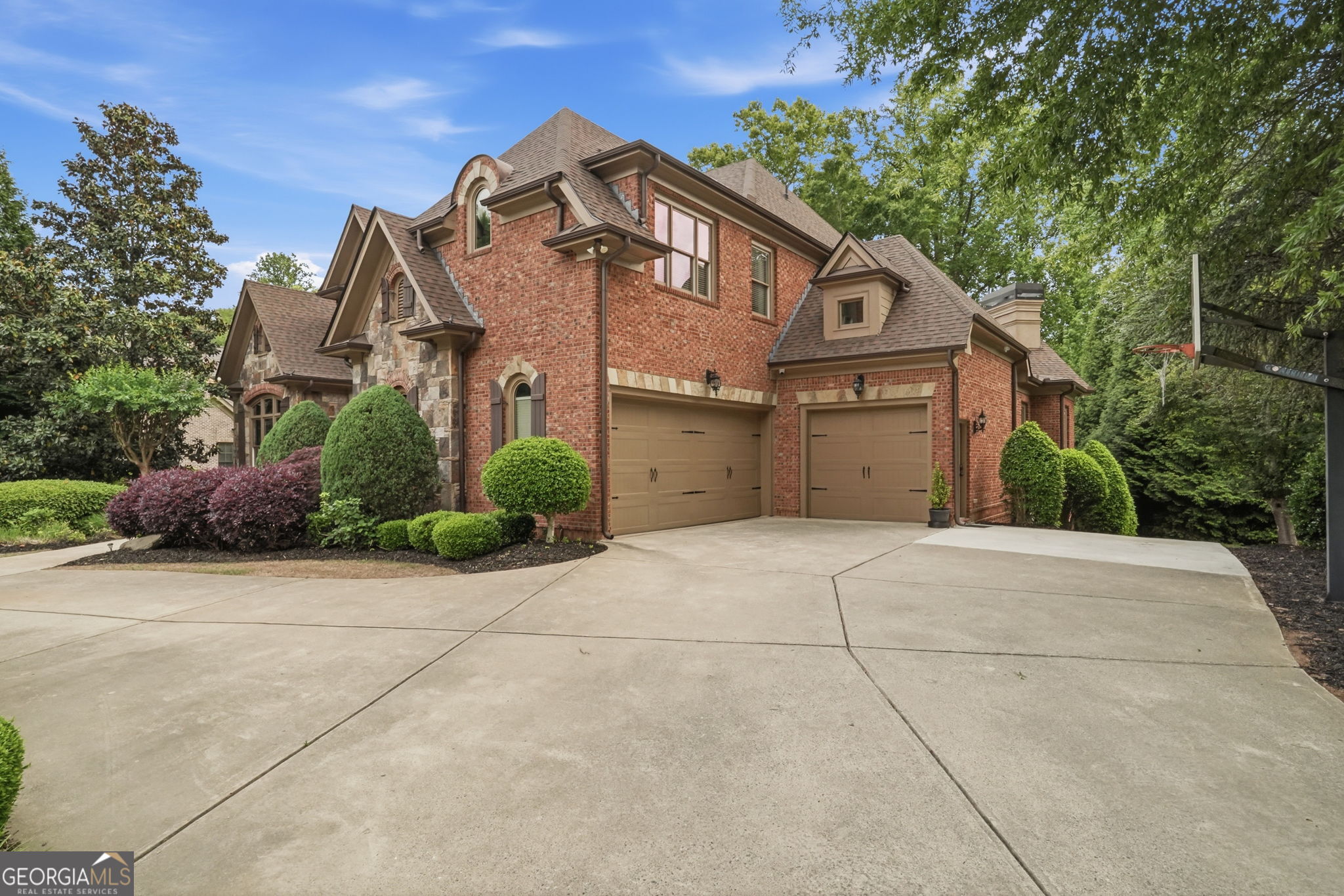8340 Colonial Place