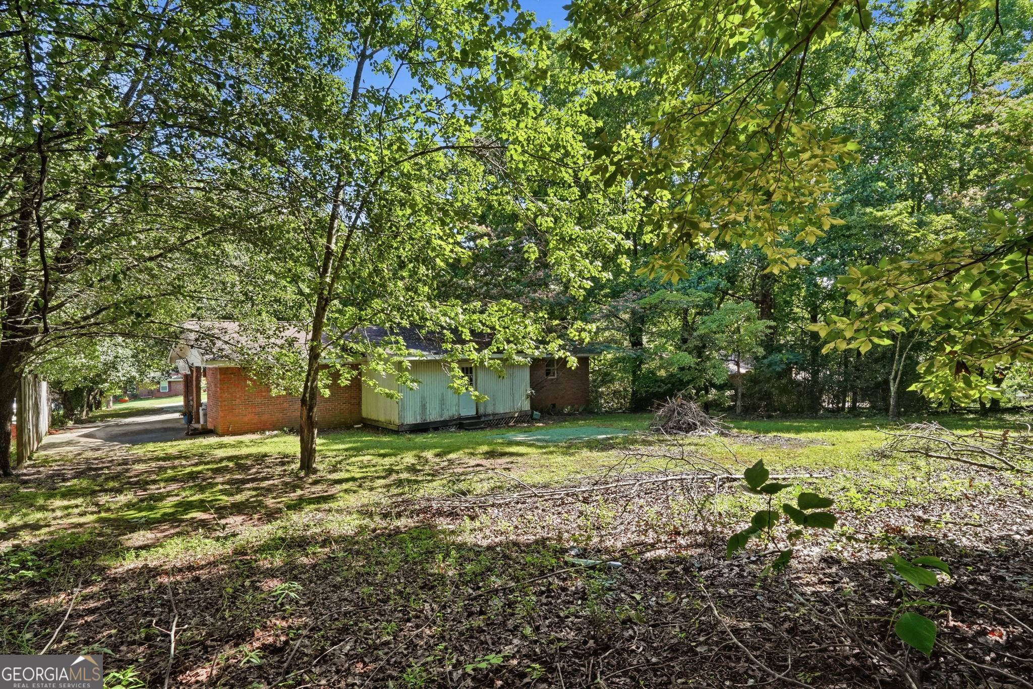 200 Ridgewood Drive