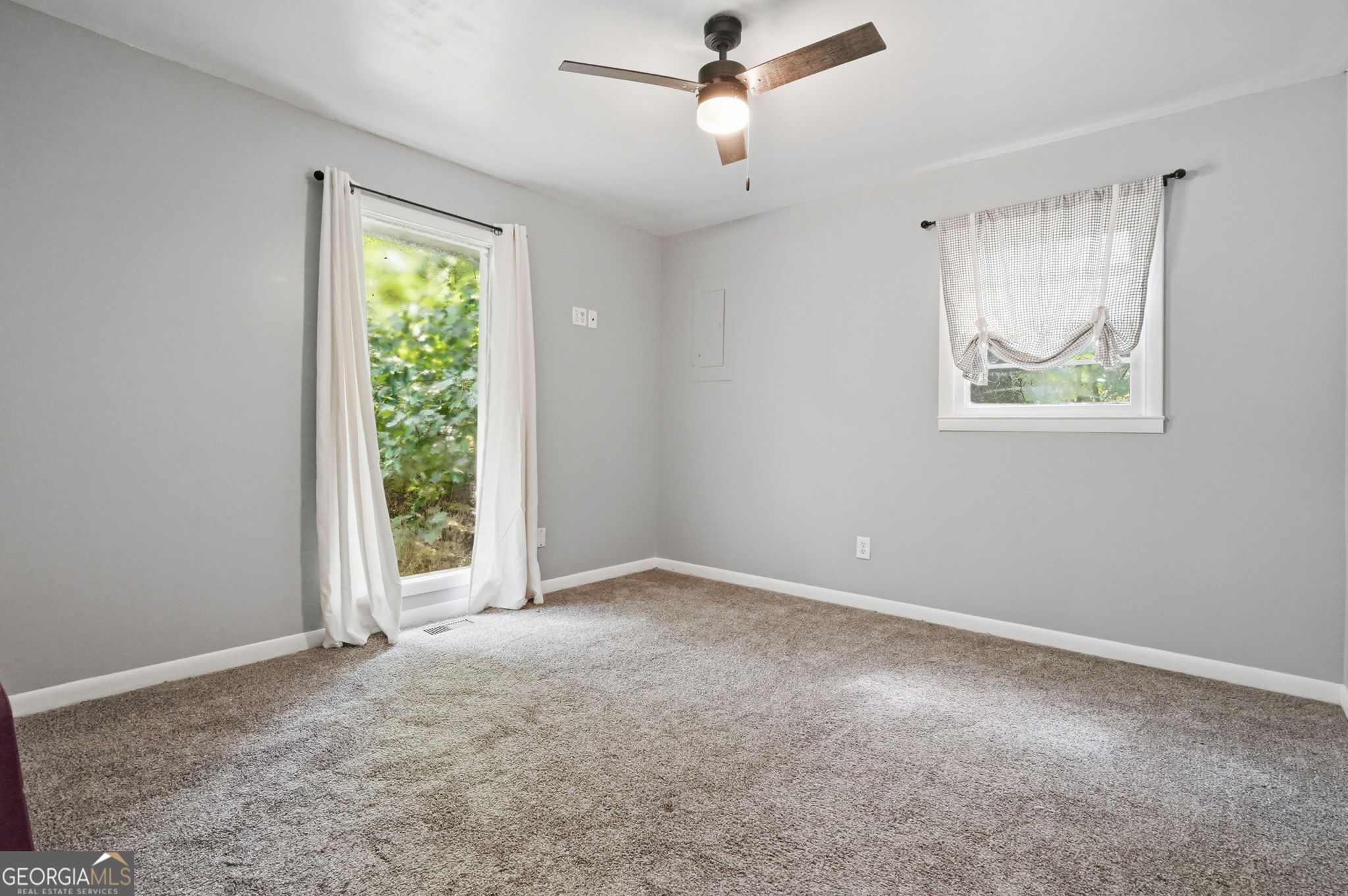 200 Ridgewood Drive