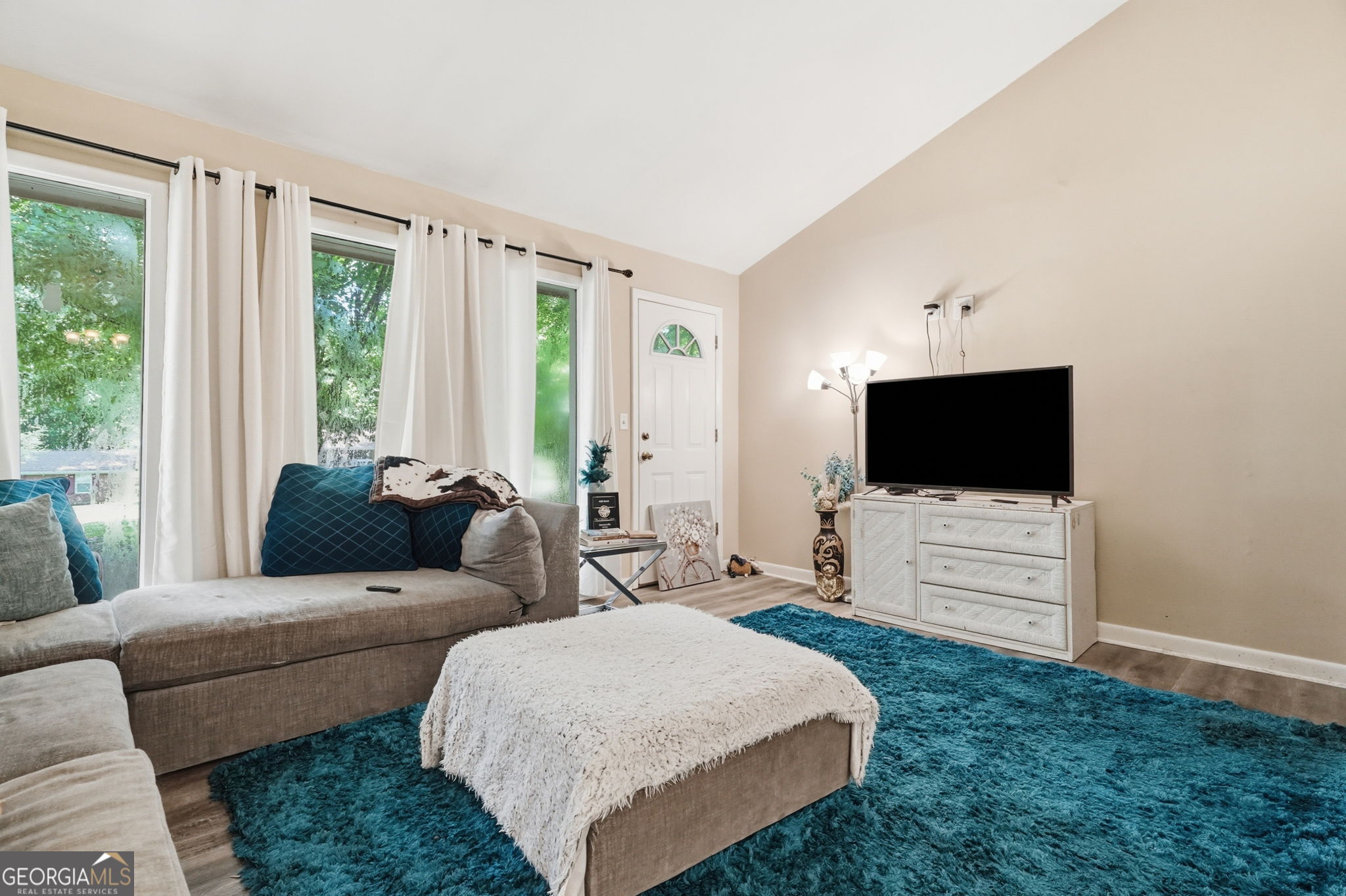 200 Ridgewood Drive