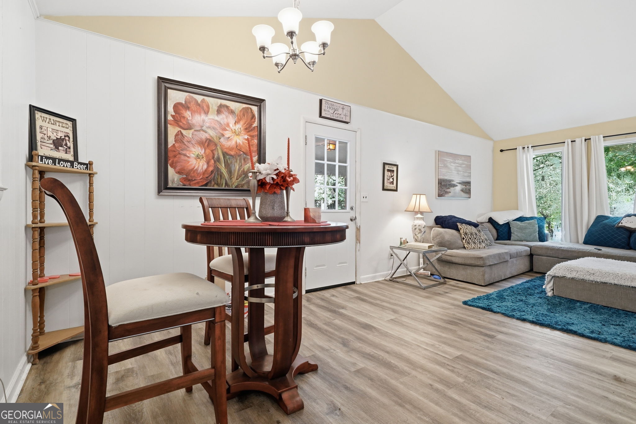 200 Ridgewood Drive