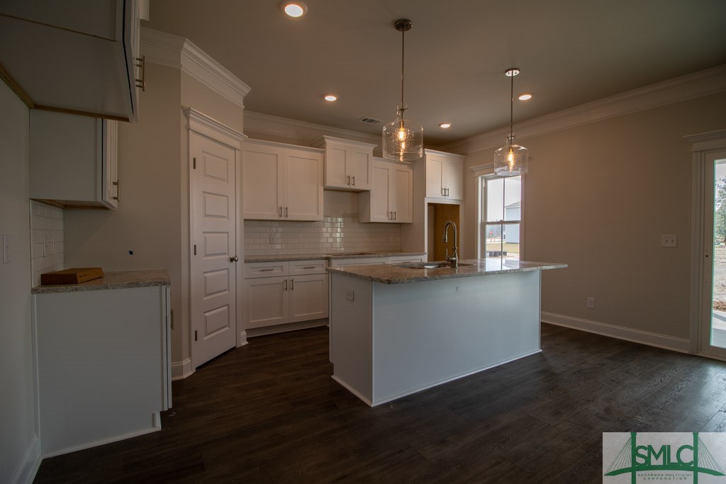 208 Pitch Point Trail
