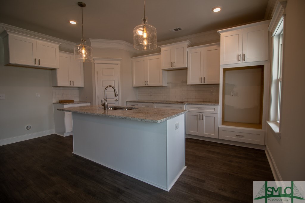 208 Pitch Point Trail