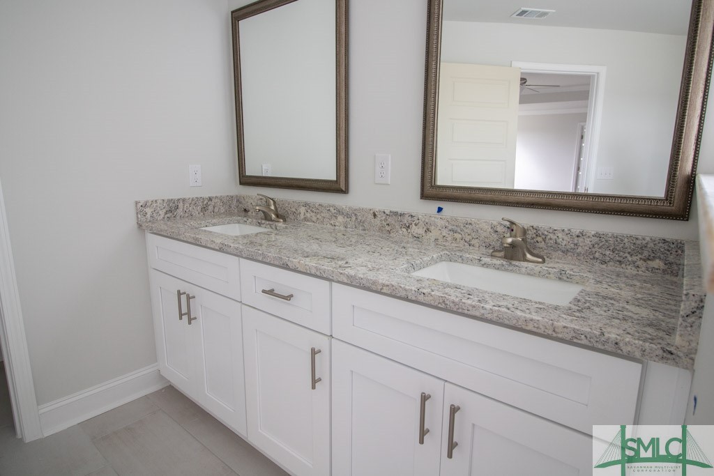 208 Pitch Point Trail