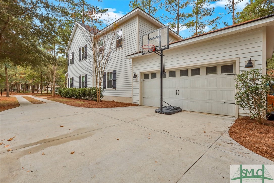 155 Blackjack Oak Drive E
