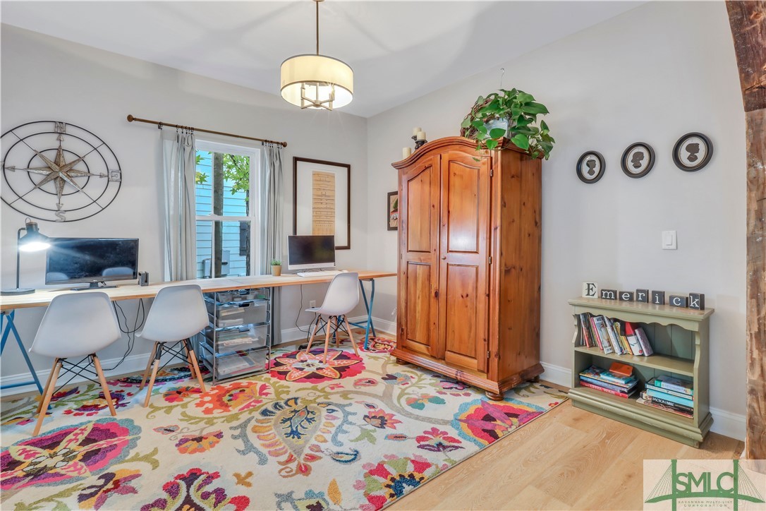 155 Blackjack Oak Drive E