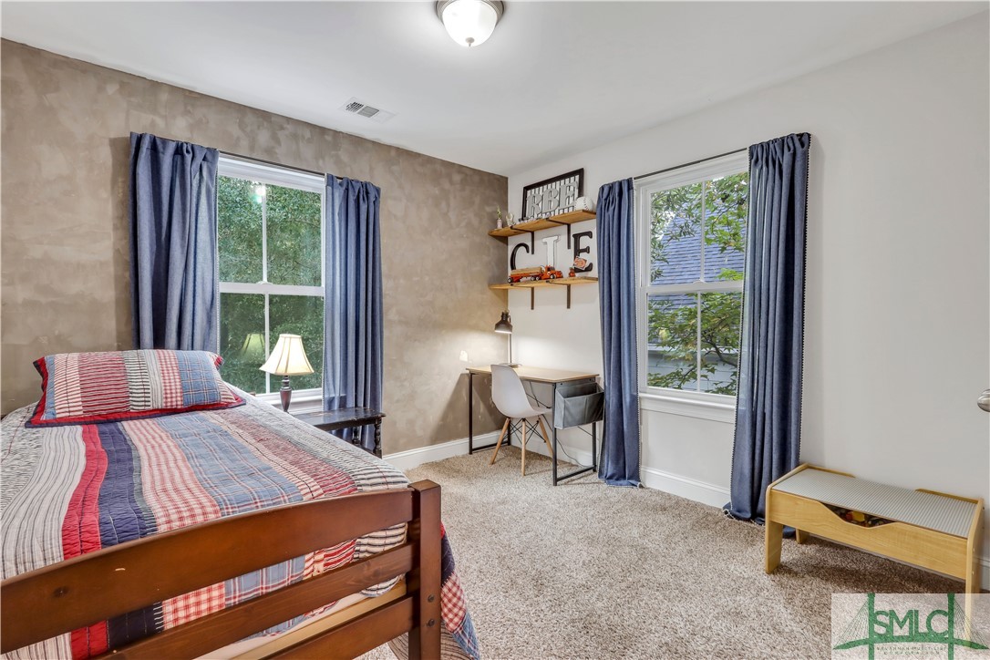 155 Blackjack Oak Drive E