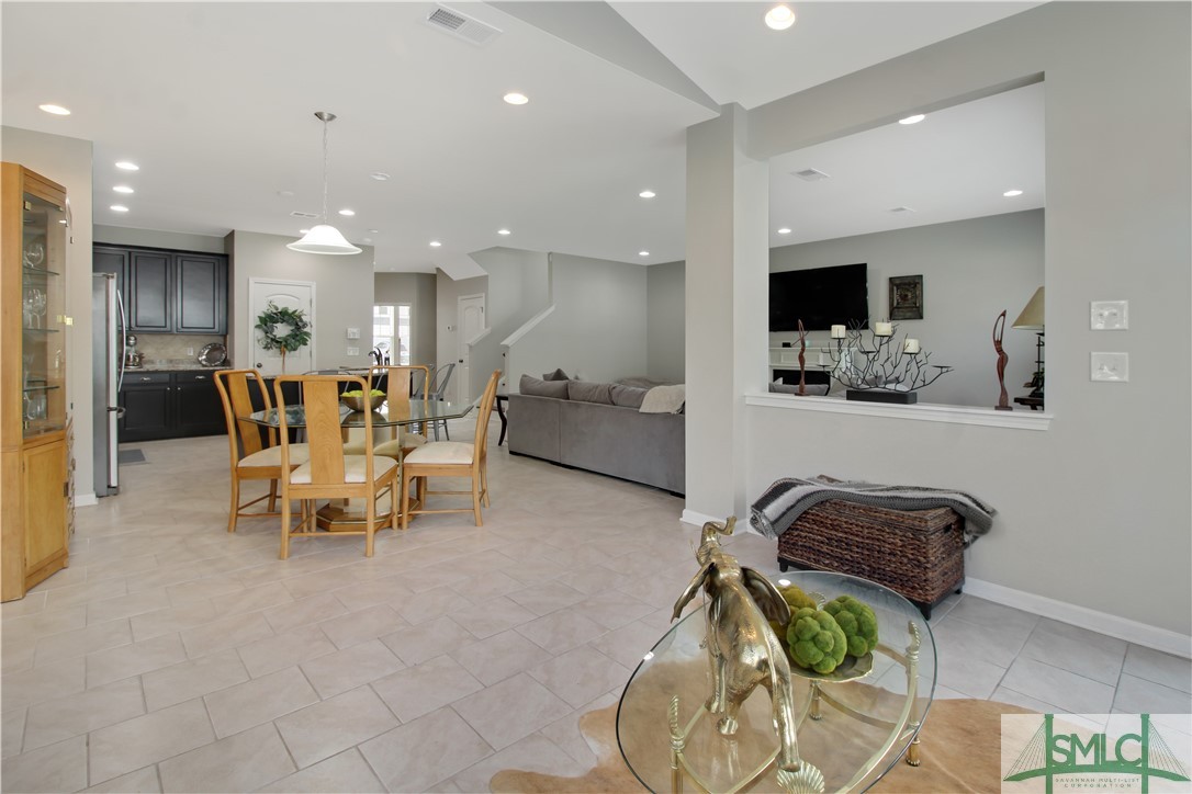 55 Gentry Way