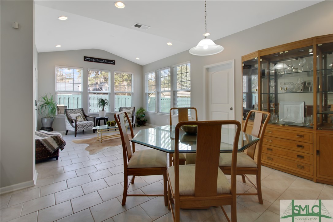 55 Gentry Way