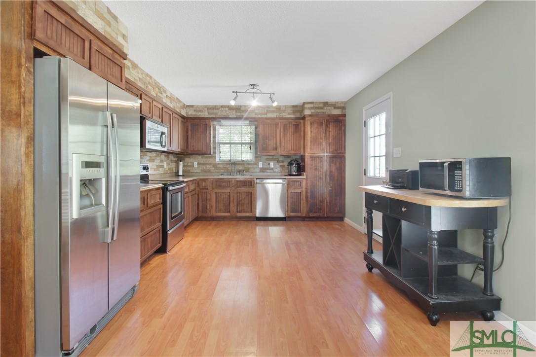 325 Groveland Nevils Road