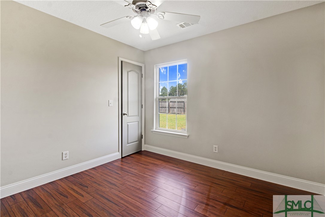 504 Parish Loop NE