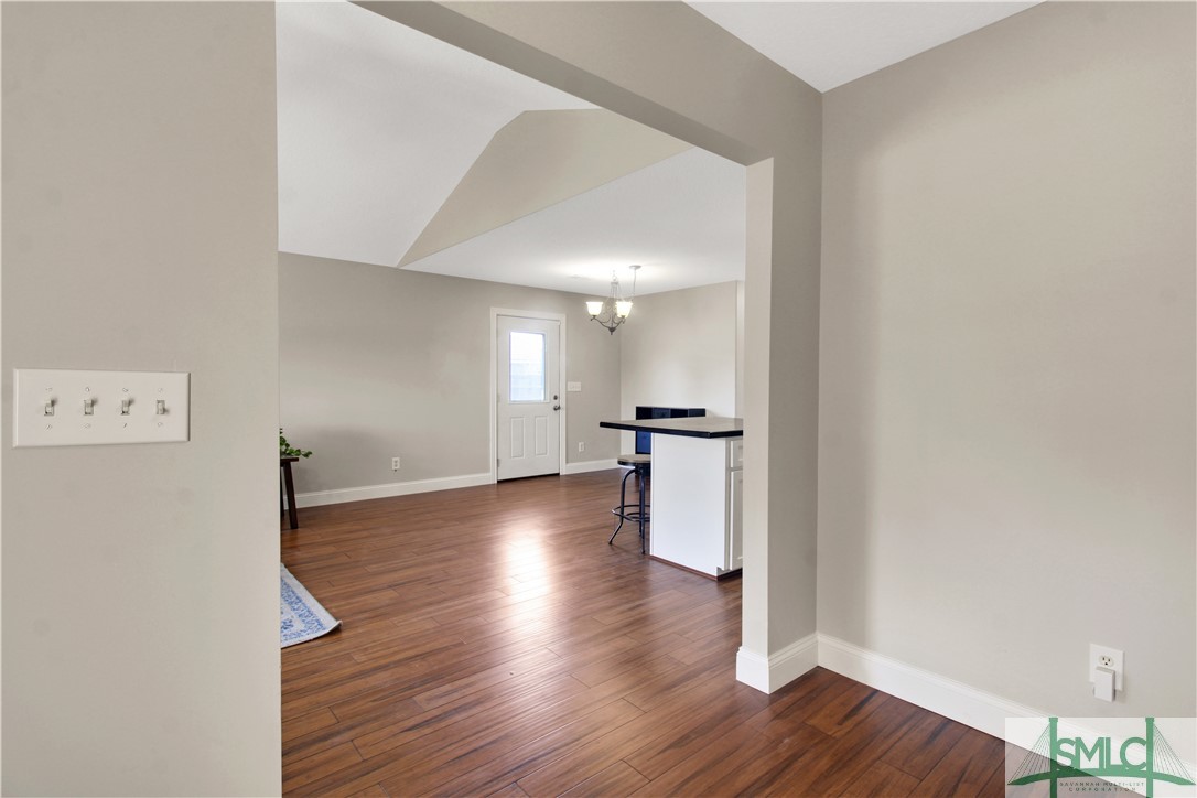 504 Parish Loop NE