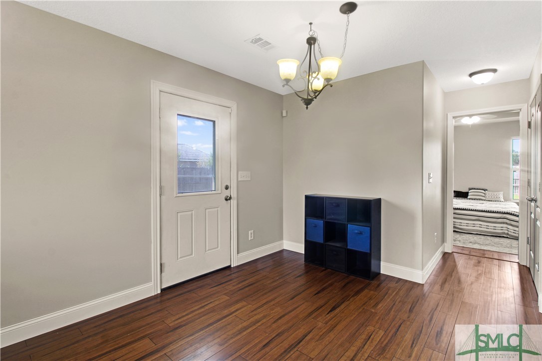 504 Parish Loop NE