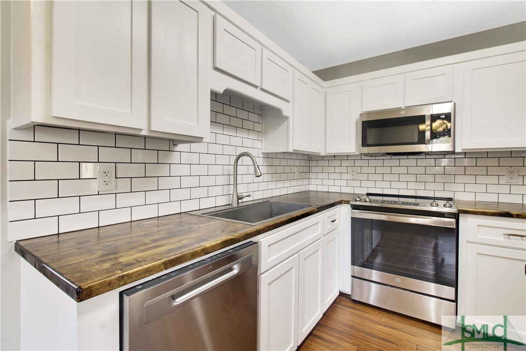 504 Parish Loop NE