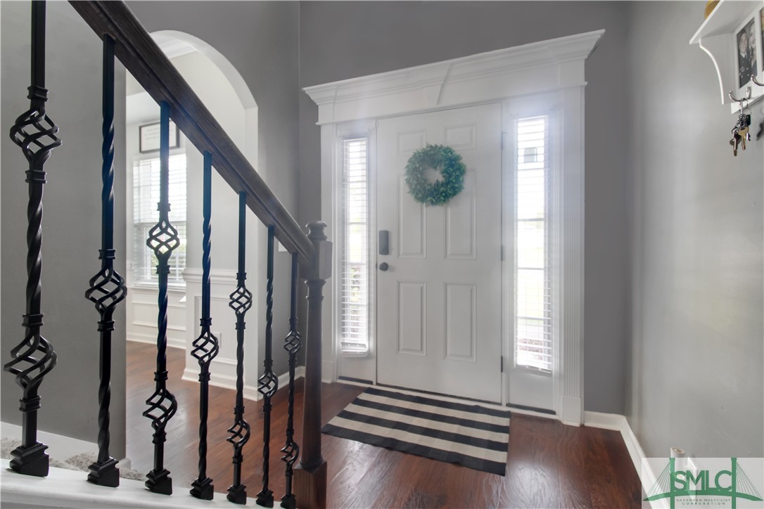 608 Red Oak Lane