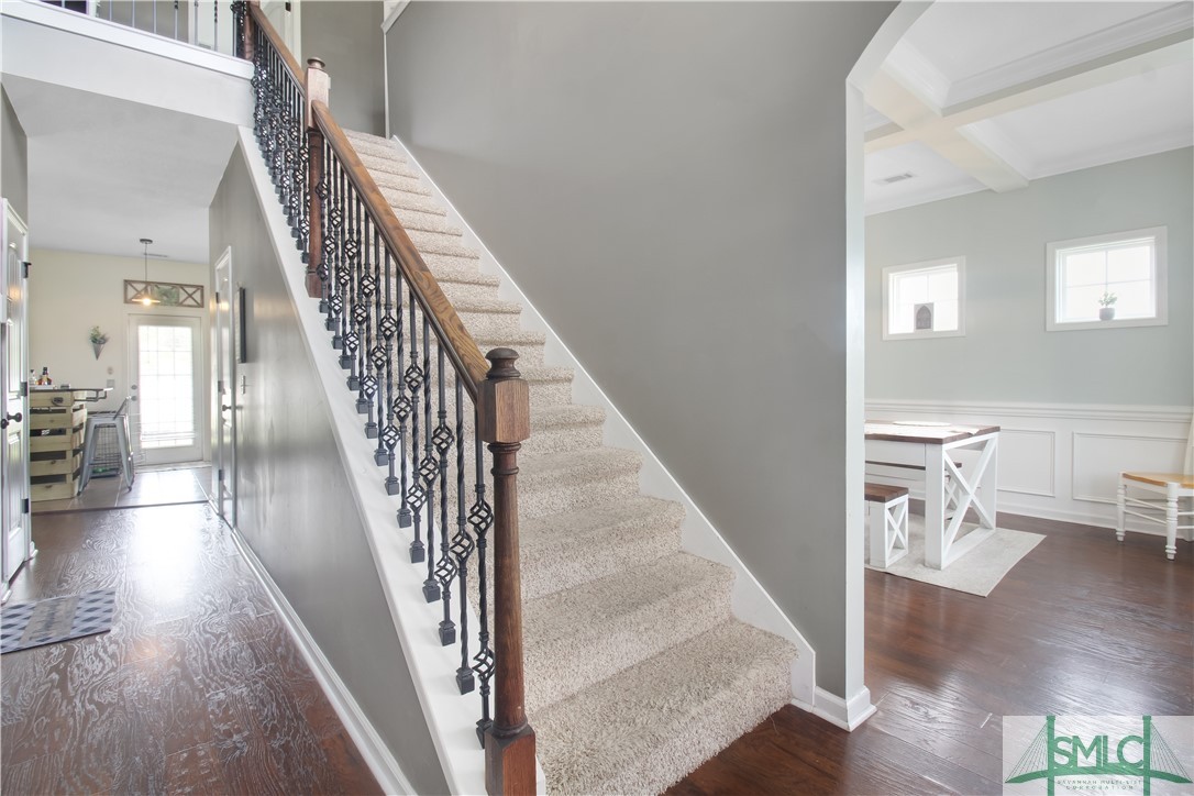 608 Red Oak Lane