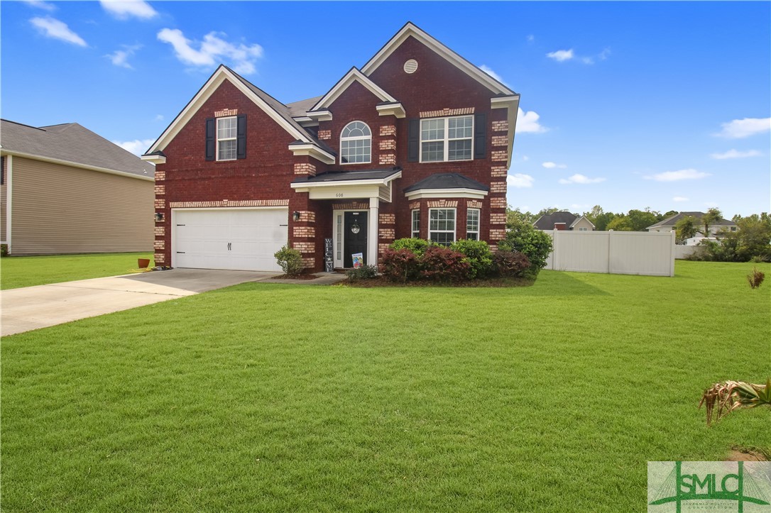 608 Red Oak Lane