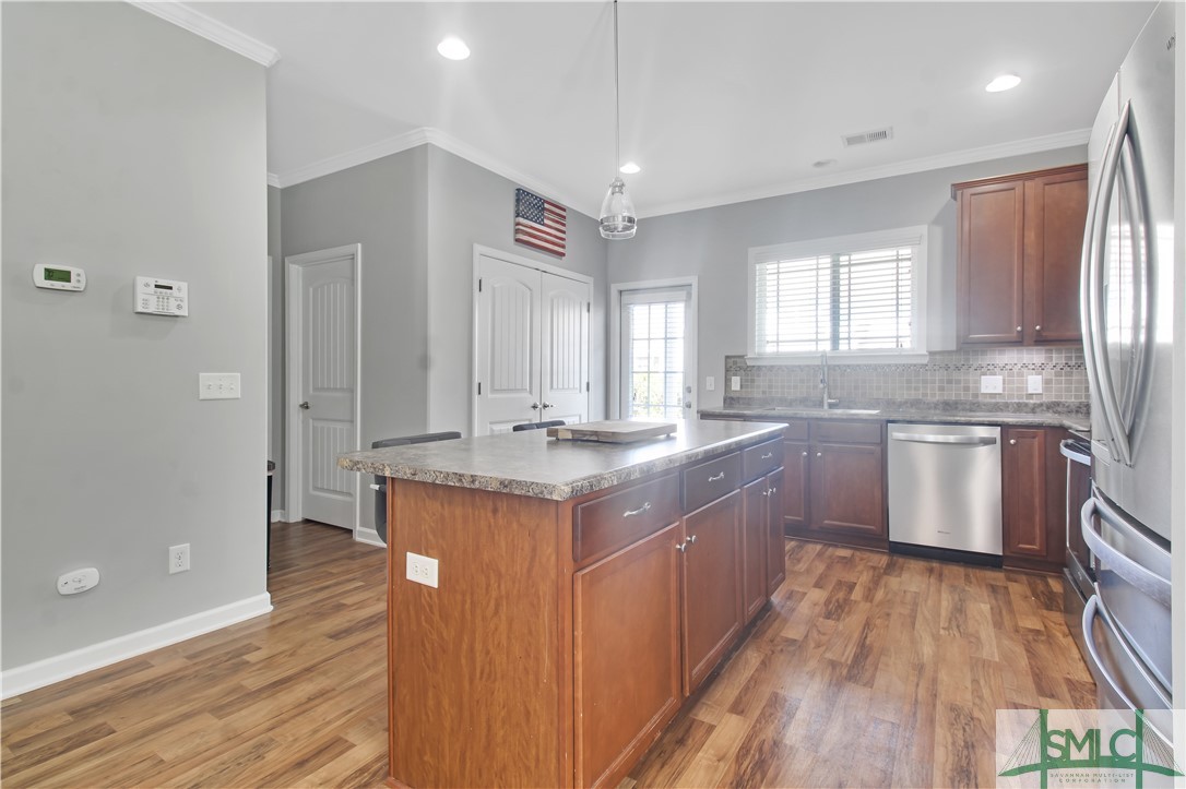 308 Gallery Way