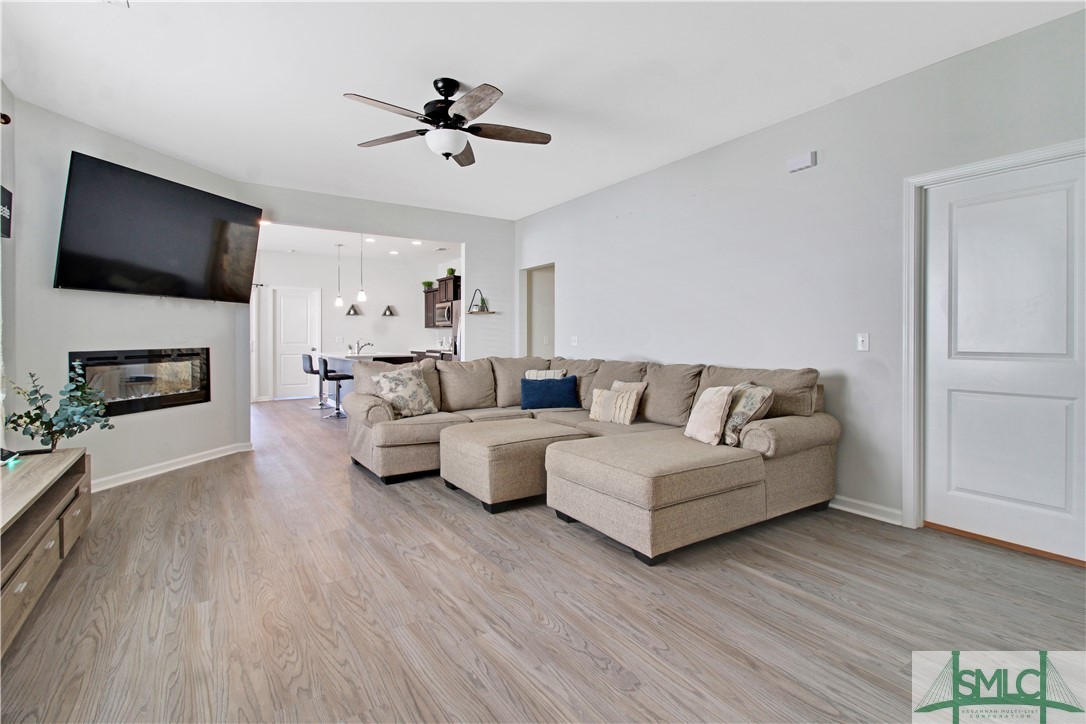 215 Crabapple Circle