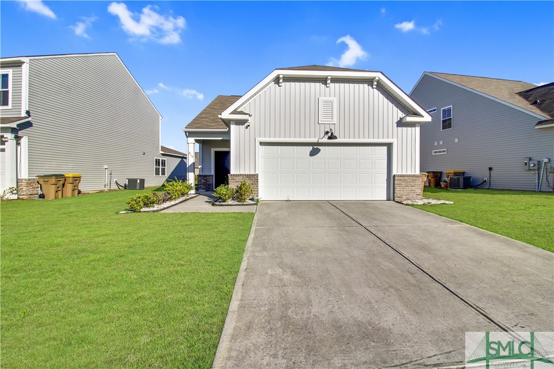 215 Crabapple Circle