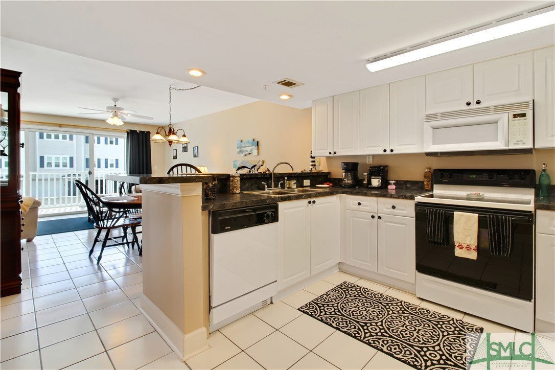 3 3rd Street 515