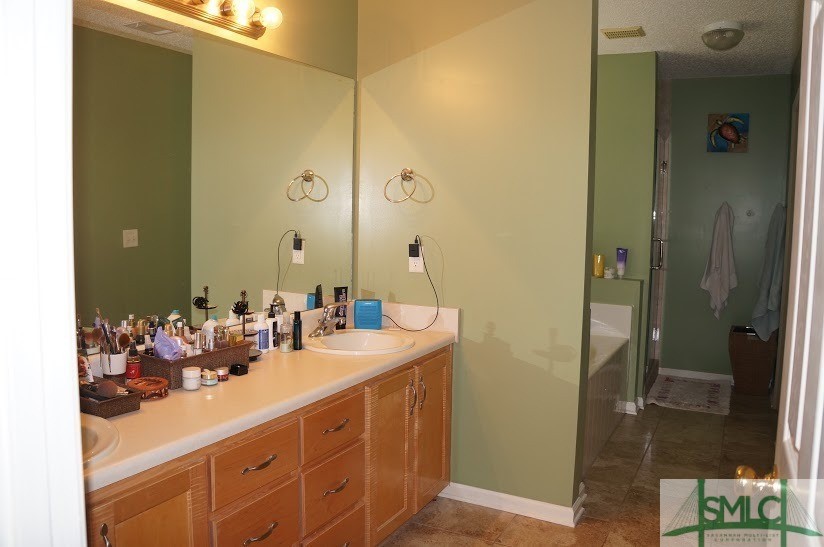 824 Laurel Hill Circle