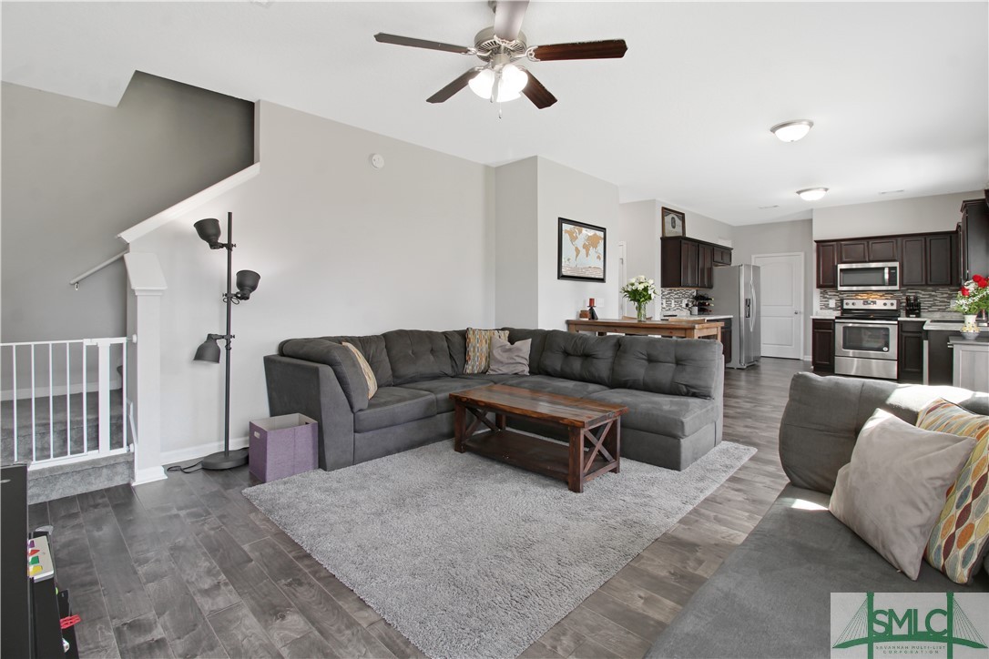 1802 White Cedar Way