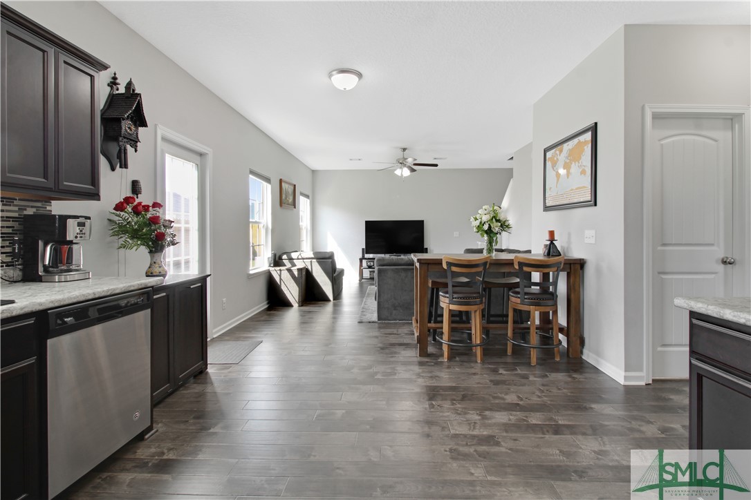 1802 White Cedar Way