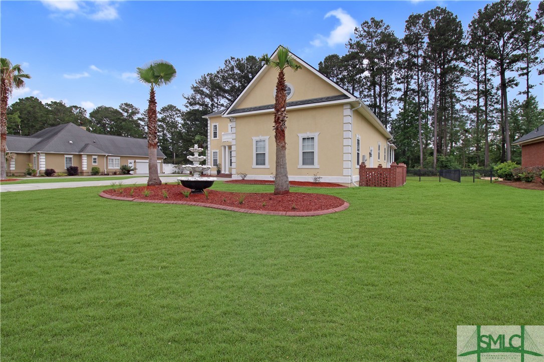 107 Manor Row