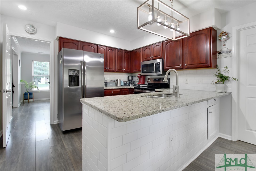 28 Heritage Way