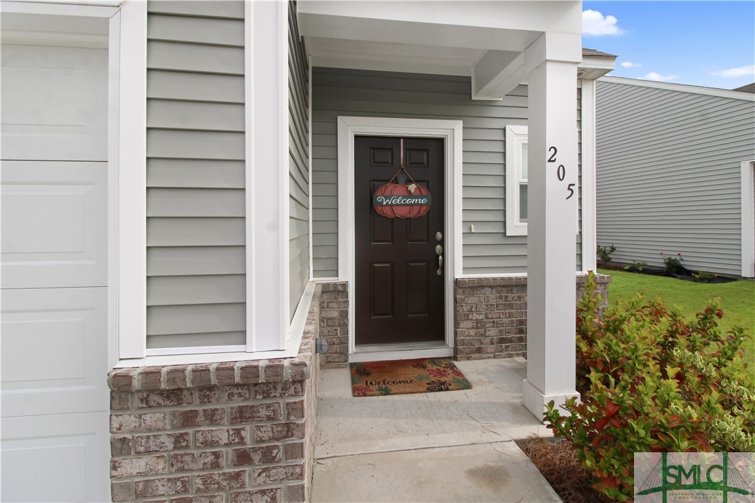 205 Crabapple Circle