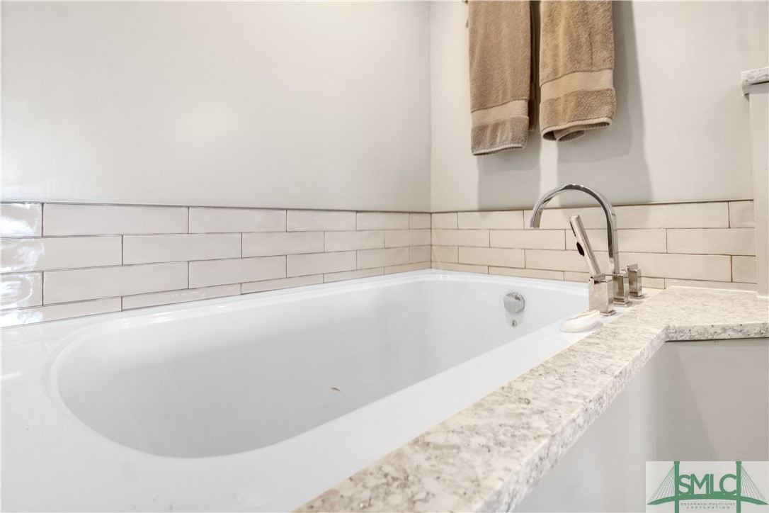 102 E Liberty Street