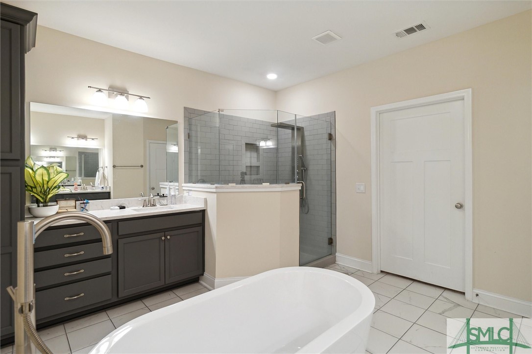 1204 Woodside Ridge