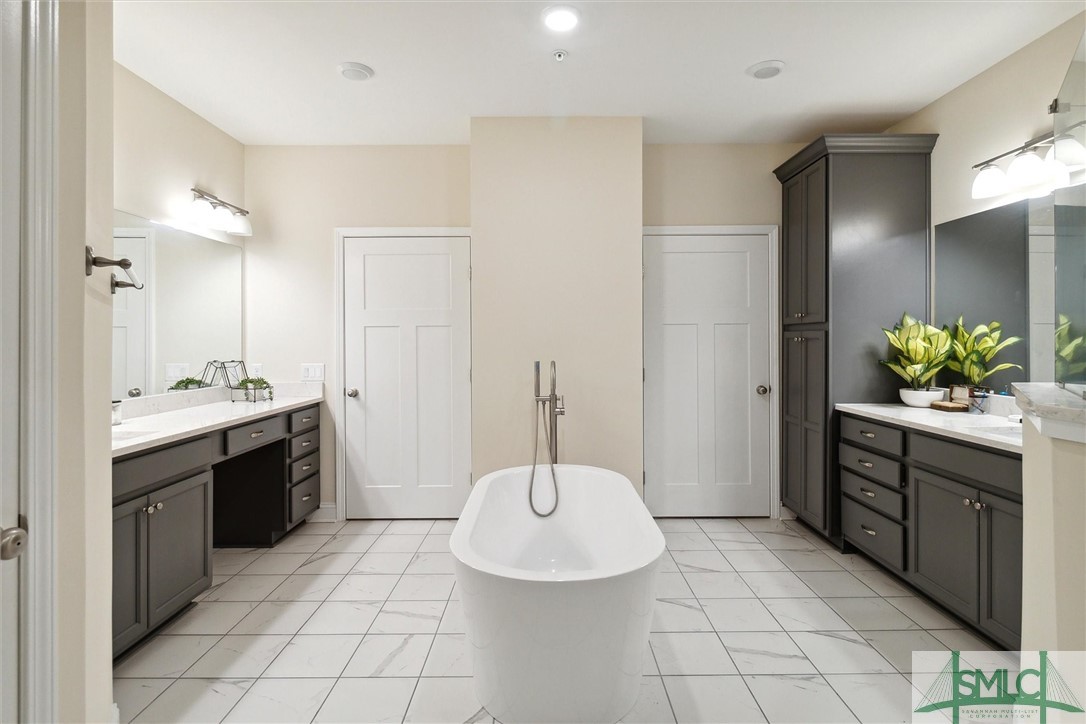 1204 Woodside Ridge