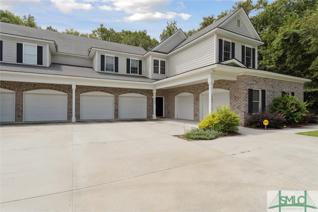 1204 Woodside Ridge