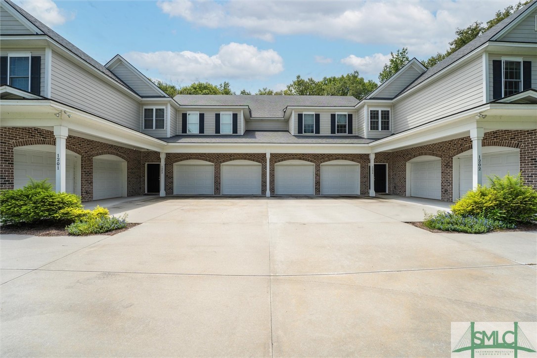1204 Woodside Ridge