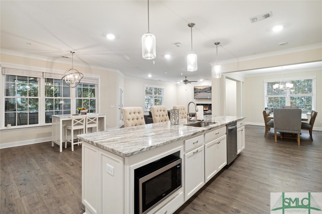 1204 Woodside Ridge