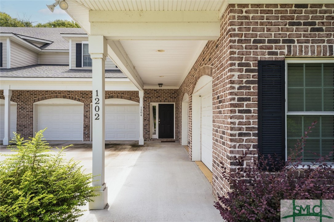 1204 Woodside Ridge