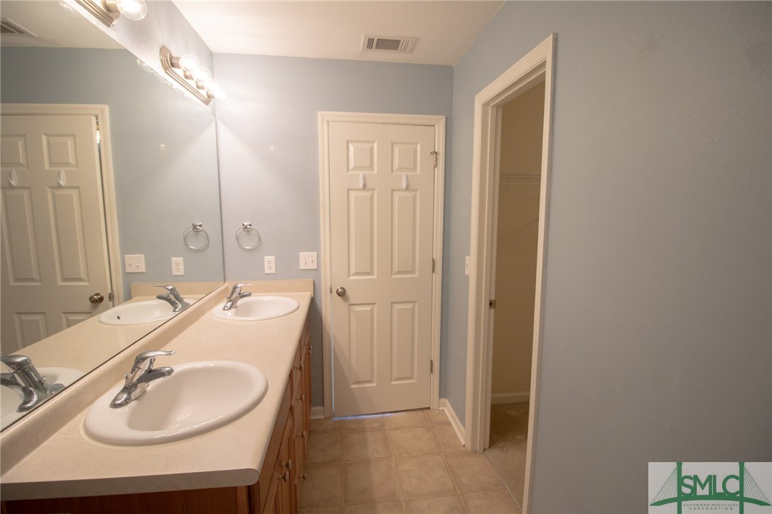 3 Amelia Court