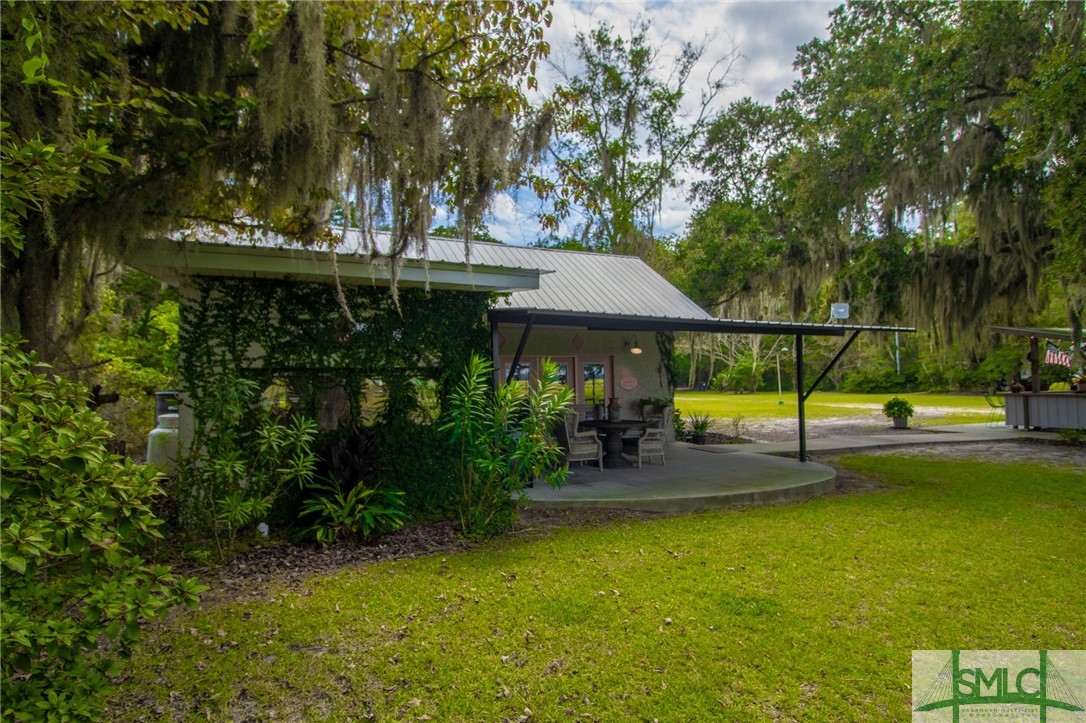 154 River Drive
