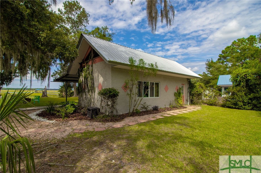 154 River Drive